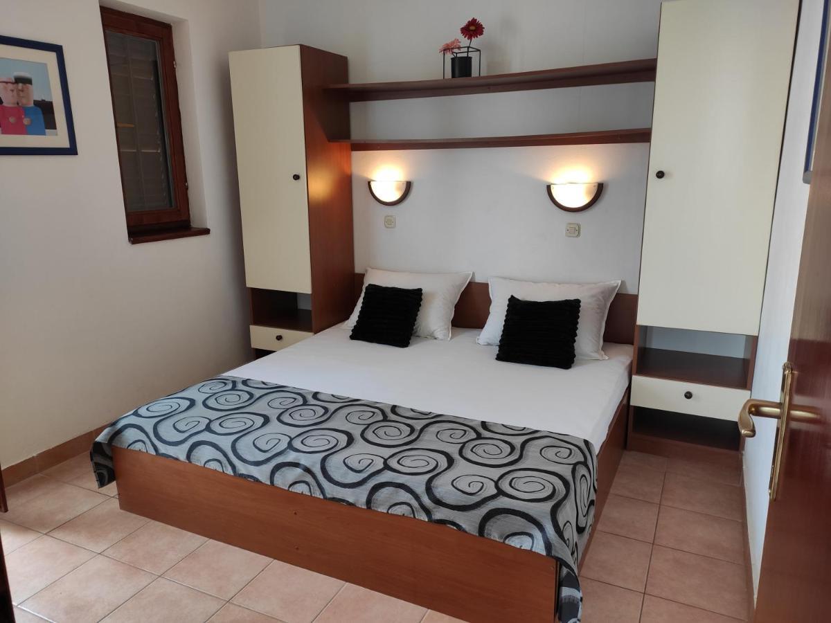 Apartments With A Parking Space Novalja, Pag - 6552 מראה חיצוני תמונה