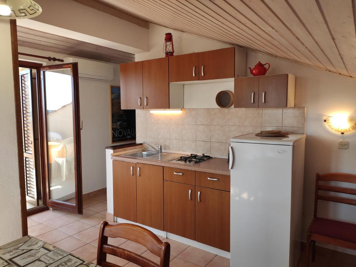 Apartments With A Parking Space Novalja, Pag - 6552 מראה חיצוני תמונה